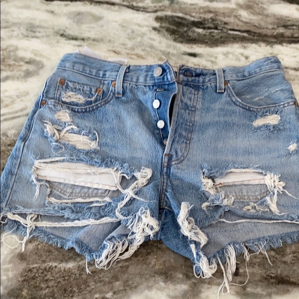 LEVI SHORTS - Picture 4 of 4